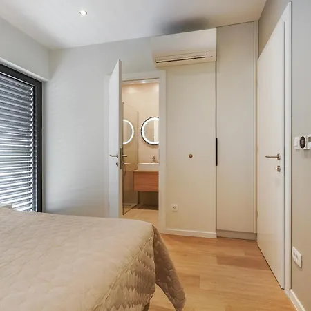 Royal Dutch At Sea Apartment
