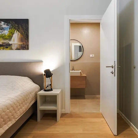 Apartment Royal Dutch At Sea *