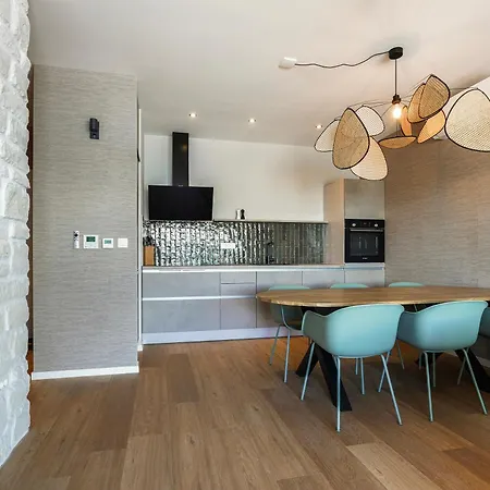 Apartment Royal Dutch At Sea Trogir