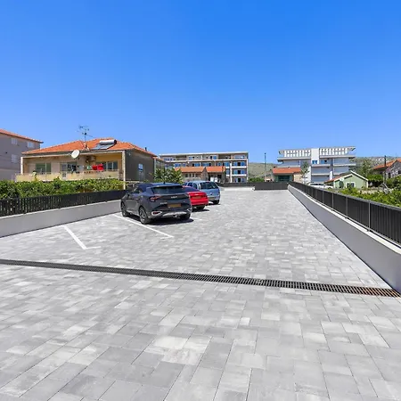 Апартаменты Royal Dutch At Sea