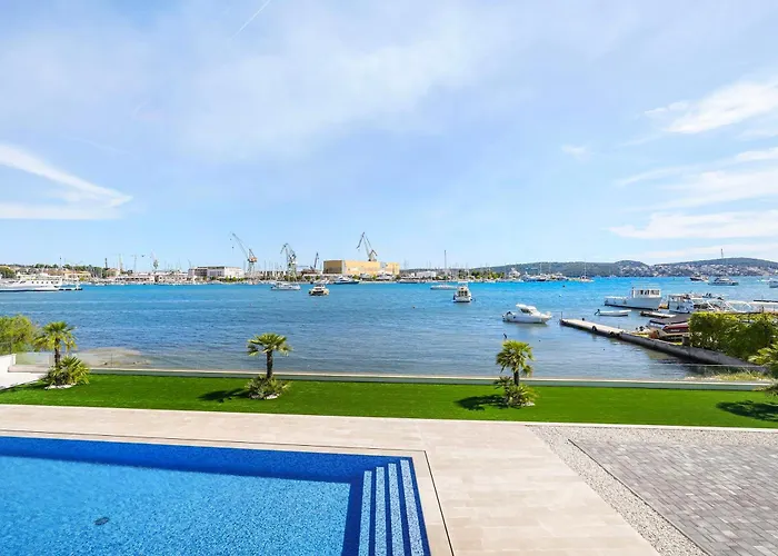 Апартаменты Royal Dutch At Sea