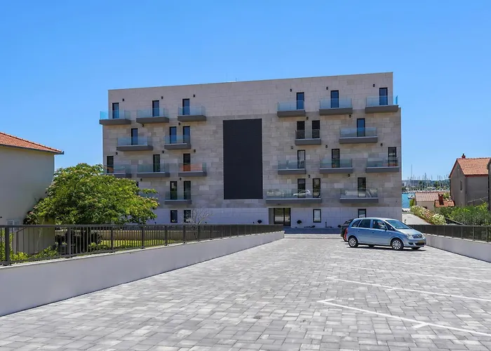 Апартаменты Royal Dutch At Sea *